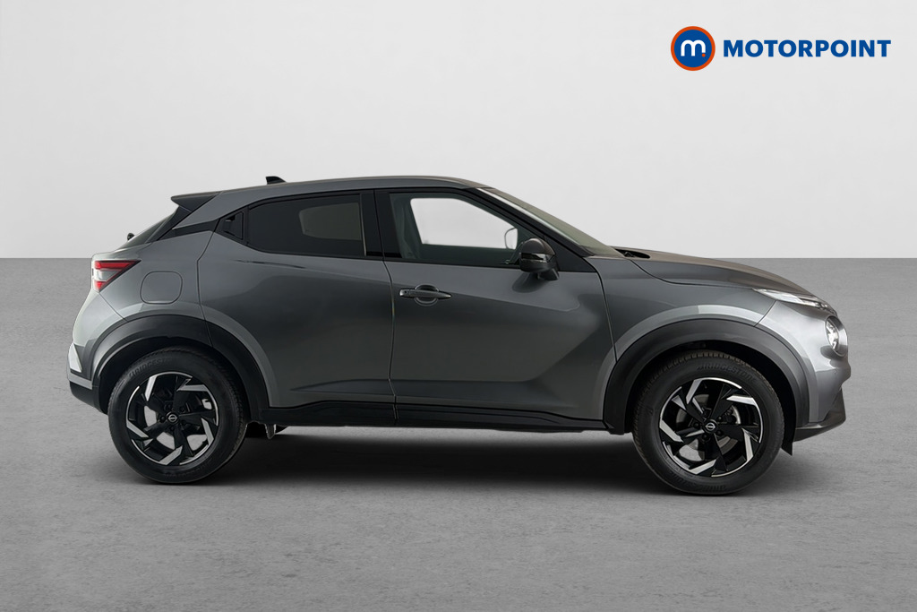 Nissan Juke N-Connecta Automatic Petrol SUV - Stock Number (1682199) - Passenger side