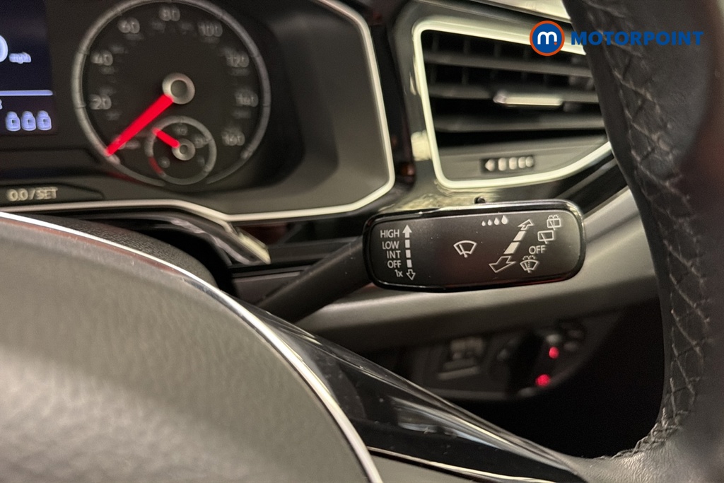Volkswagen Polo SEL Manual Petrol Hatchback - Stock Number (1682936) - 6th supplementary image