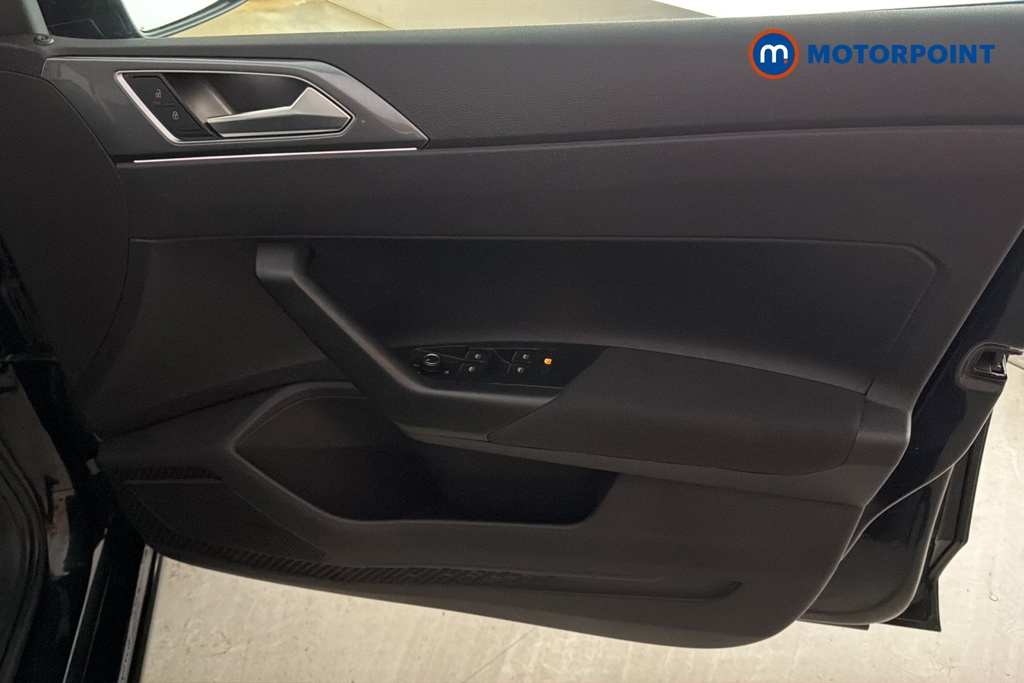 Volkswagen Polo SEL Manual Petrol Hatchback - Stock Number (1682936) - 18th supplementary image