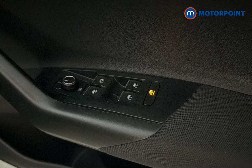 Volkswagen Polo SEL Manual Petrol Hatchback - Stock Number (1682936) - 19th supplementary image