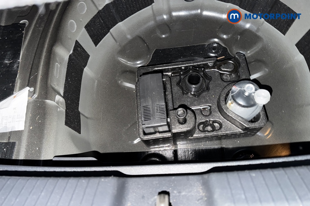 Volkswagen Polo SEL Manual Petrol Hatchback - Stock Number (1682936) - 33rd supplementary image