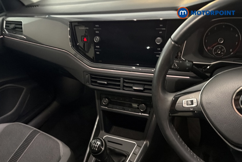 Volkswagen Polo SEL Manual Petrol Hatchback - Stock Number (1682936) - 1st supplementary image