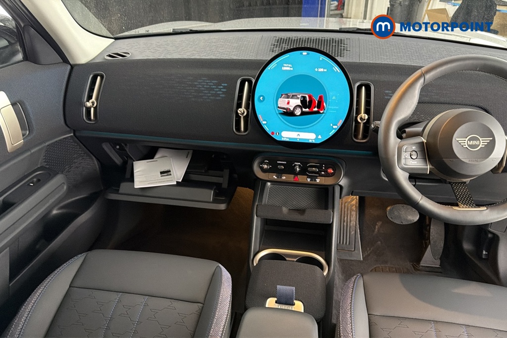 Mini Countryman C Classic Automatic Petrol SUV - Stock Number (1682940) - 1st supplementary image