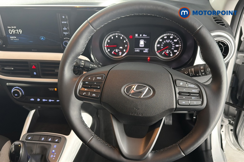 Hyundai I10 Premium Automatic Petrol Hatchback - Stock Number (1683050) - 2nd supplementary image