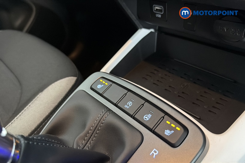 Hyundai I10 Premium Automatic Petrol Hatchback - Stock Number (1683050) - 14th supplementary image