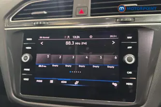Volkswagen Tiguan Elegance Automatic Petrol Plug-In Hybrid SUV - Stock Number (1683089) - 8th supplementary image