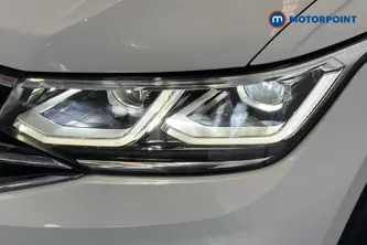 Volkswagen Tiguan Elegance Automatic Petrol Plug-In Hybrid SUV - Stock Number (1683089) - 42nd supplementary image