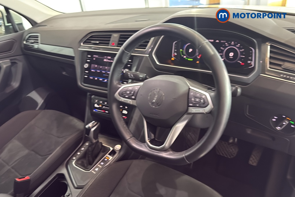 Volkswagen Tiguan Elegance Automatic Petrol Plug-In Hybrid SUV - Stock Number (1683089) - 1st supplementary image