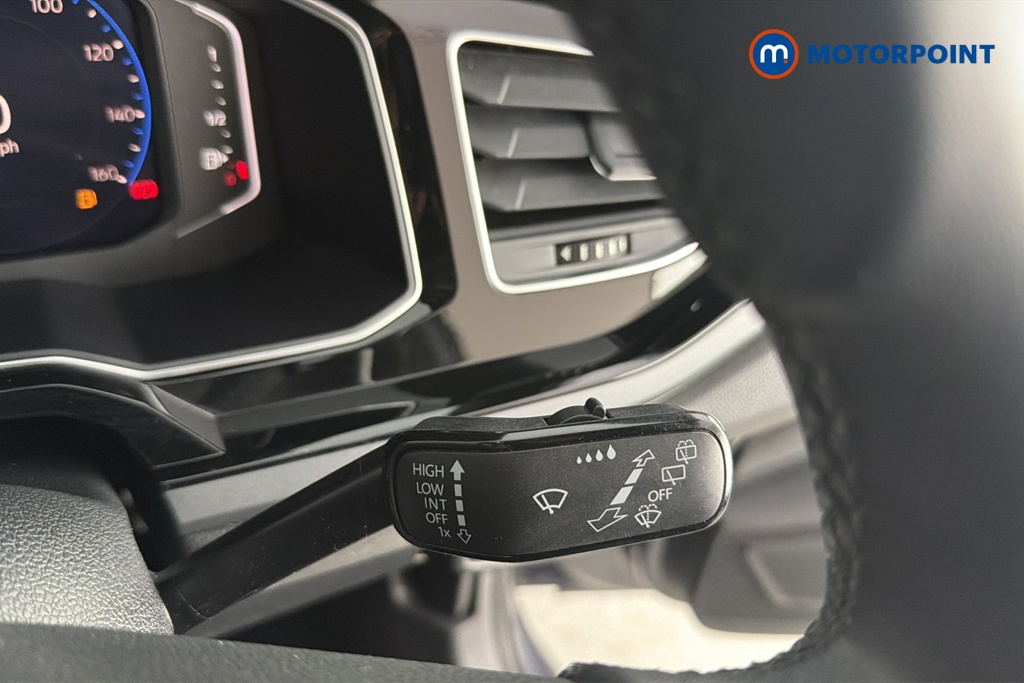 Volkswagen Polo R-Line Manual Petrol Hatchback - Stock Number (1683103) - 6th supplementary image