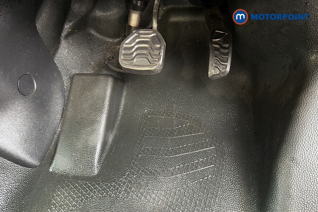 Ford Transit Limited Automatic Diesel Medium Roof Van - Stock Number (1683332) - 24th supplementary image