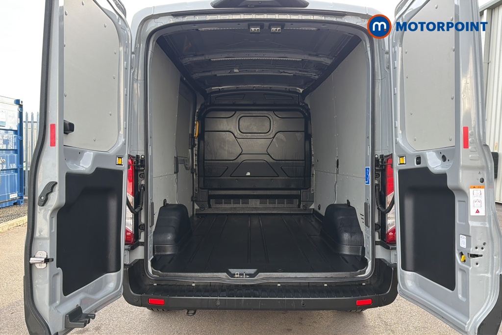 Ford Transit Limited Automatic Diesel Medium Roof Van - Stock Number (1683332) - 30th supplementary image