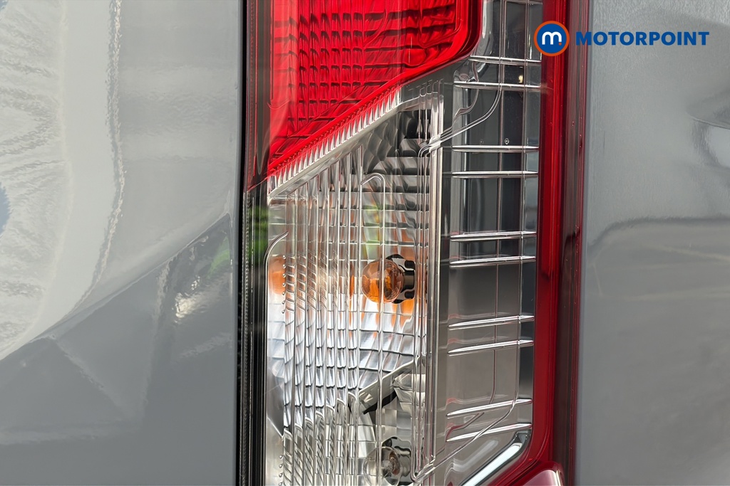 Ford Transit Limited Automatic Diesel Medium Roof Van - Stock Number (1683332) - 36th supplementary image