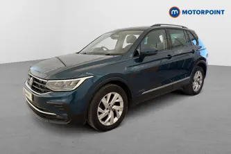 Volkswagen Tiguan Life Manual Petrol SUV - Stock Number (1684133) - Passenger side front corner