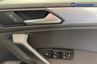 Volkswagen Tiguan Life Manual Petrol SUV - Stock Number (1684133) - 19th supplementary image