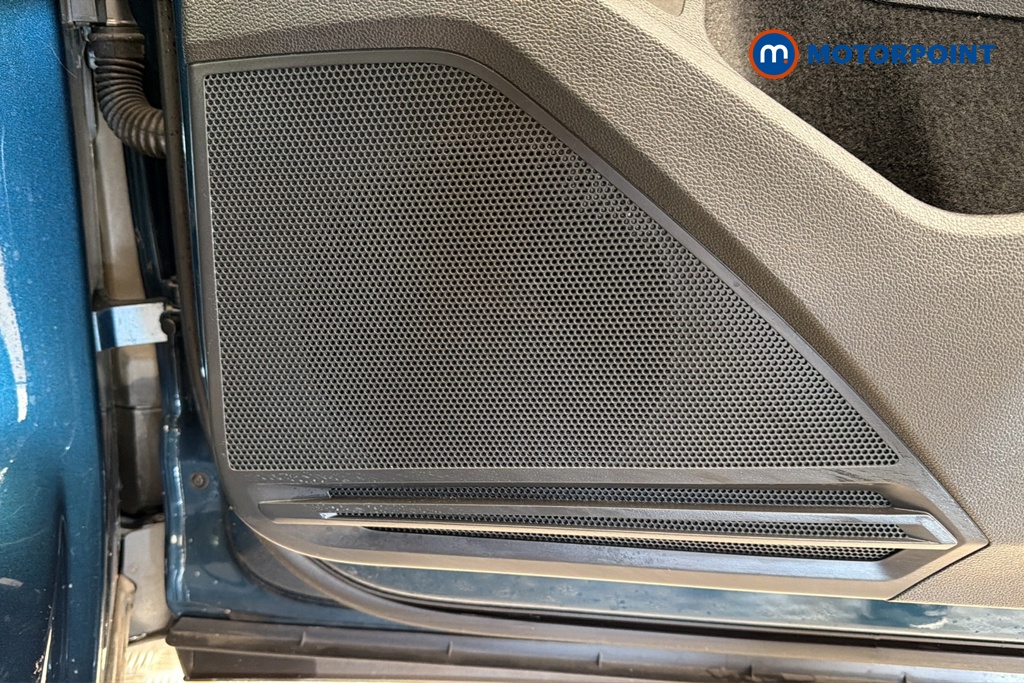 Volkswagen Tiguan Life Manual Petrol SUV - Stock Number (1684133) - 21st supplementary image
