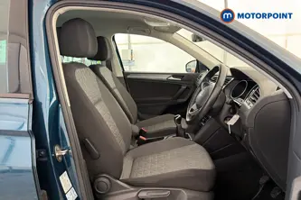 Volkswagen Tiguan Life Manual Petrol SUV - Stock Number (1684133) - 22nd supplementary image