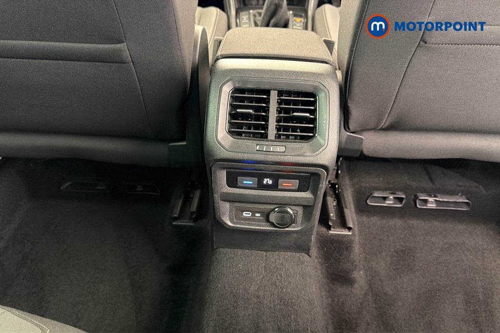 Volkswagen Tiguan Life Manual Petrol SUV - Stock Number (1684133) - 28th supplementary image