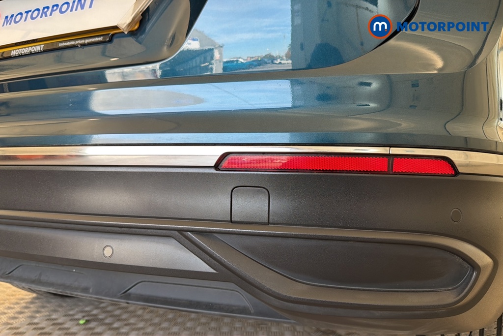 Volkswagen Tiguan Life Manual Petrol SUV - Stock Number (1684133) - 39th supplementary image