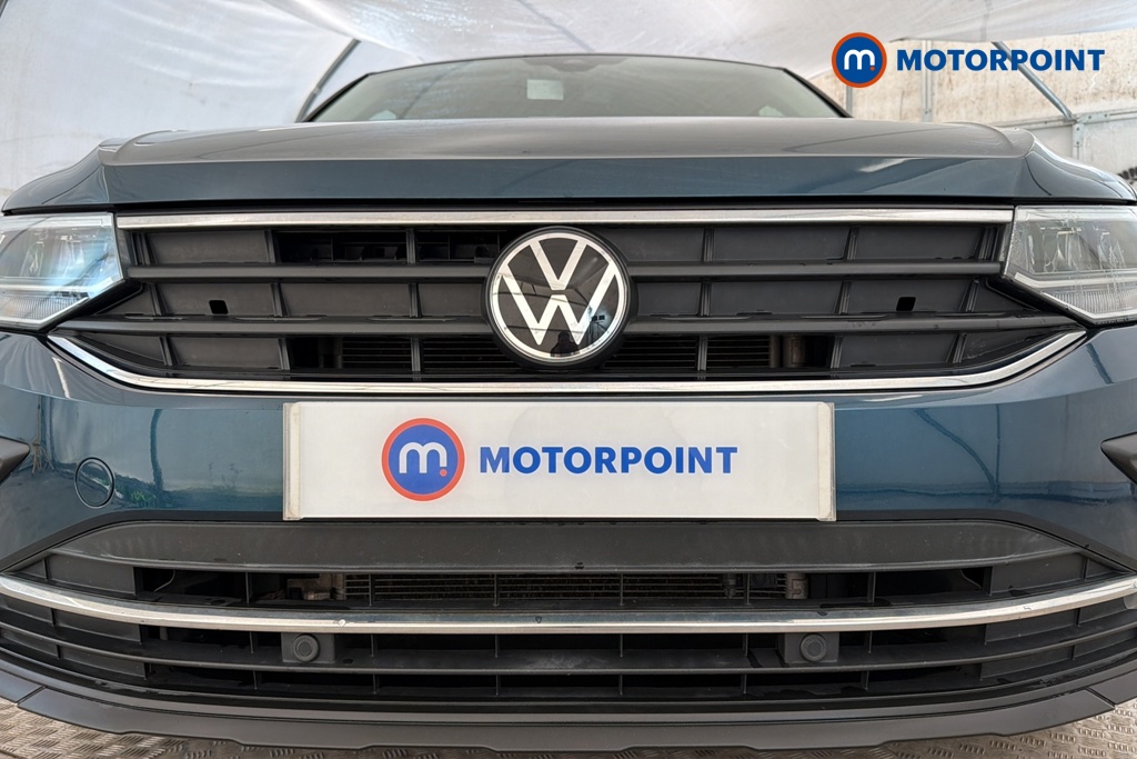 Volkswagen Tiguan Life Manual Petrol SUV - Stock Number (1684133) - 43rd supplementary image