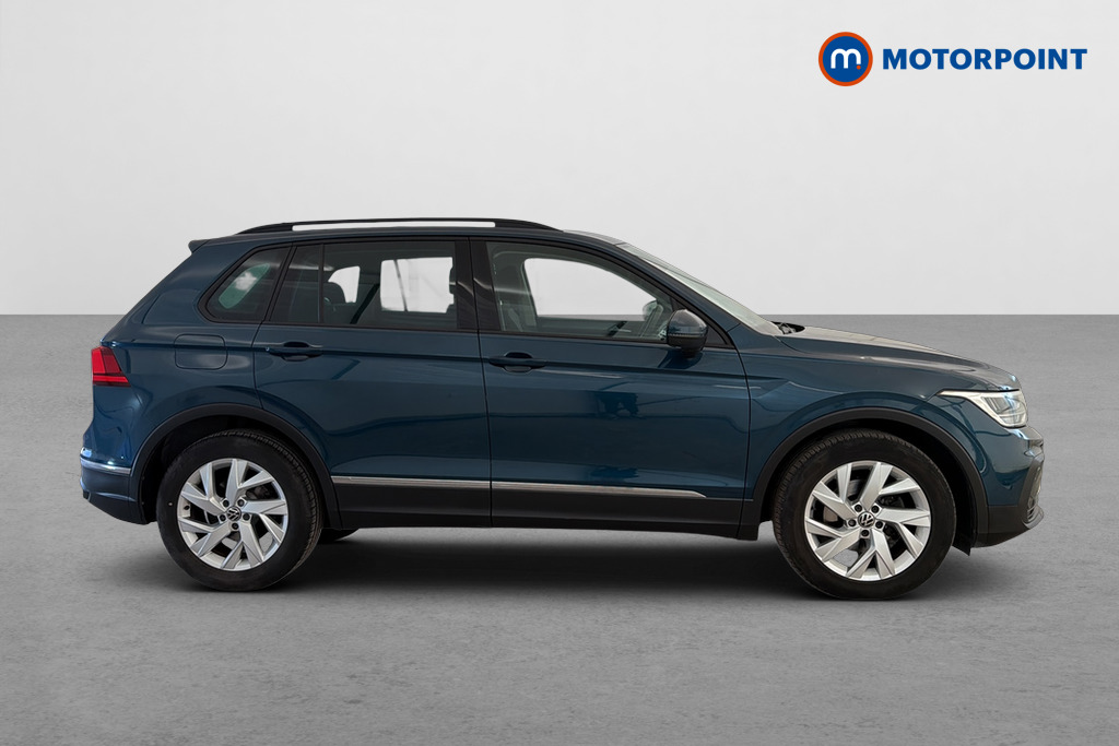 Volkswagen Tiguan Life Manual Petrol SUV - Stock Number (1684133) - Passenger side