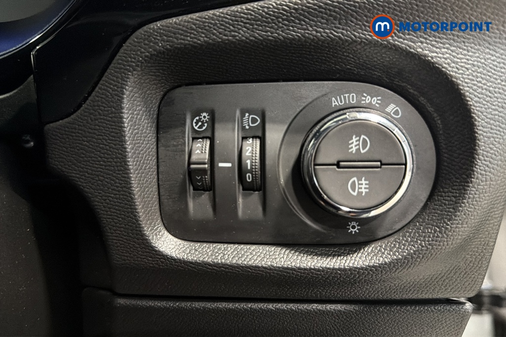 Vauxhall Corsa GS Manual Petrol Hatchback - Stock Number (1670854) - 11th supplementary image