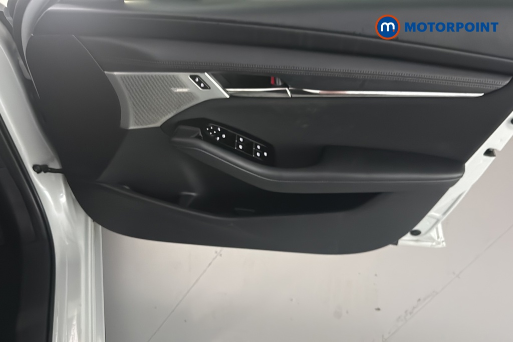 Mazda 3 Exclusive-Line Automatic Petrol Hatchback - Stock Number (1672734) - 18th supplementary image