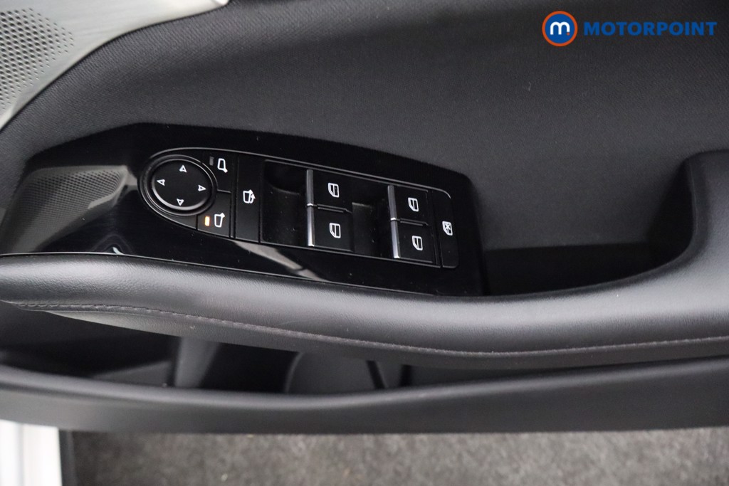 Mazda 3 Exclusive-Line Automatic Petrol Hatchback - Stock Number (1672949) - 21st supplementary image