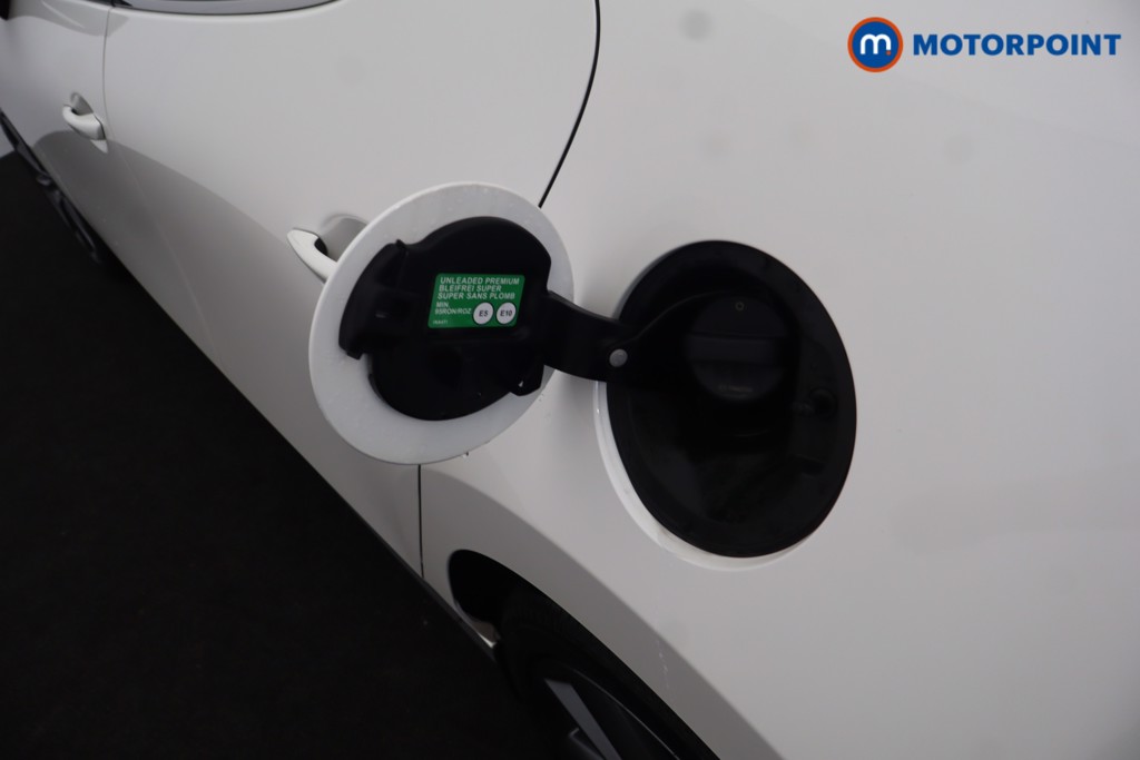 Mazda 3 Exclusive-Line Automatic Petrol Hatchback - Stock Number (1672949) - 33rd supplementary image