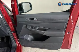 Volkswagen Caddy Maxi Life Automatic Petrol People Carrier - Stock Number (1673848) - 18th supplementary image