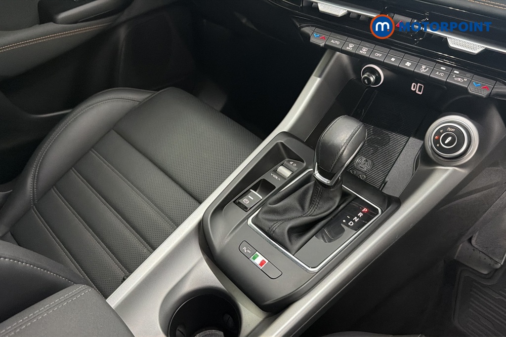 Alfa Romeo Tonale Sprint Automatic Petrol SUV - Stock Number (1674007) - 15th supplementary image