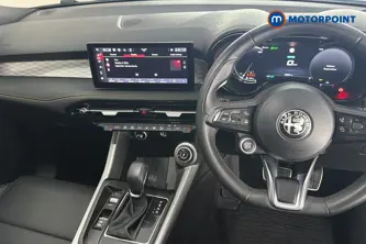 Alfa Romeo Tonale Sprint Automatic Petrol SUV - Stock Number (1674007) - 1st supplementary image
