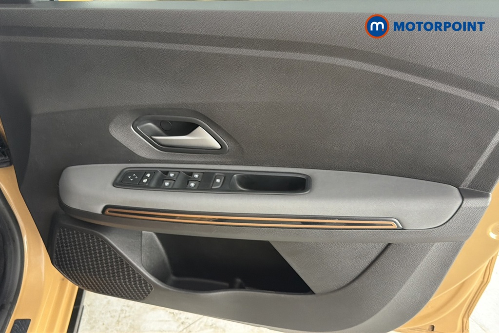 Dacia Sandero Stepway Extreme Manual Petrol Hatchback - Stock Number (1674730) - 18th supplementary image