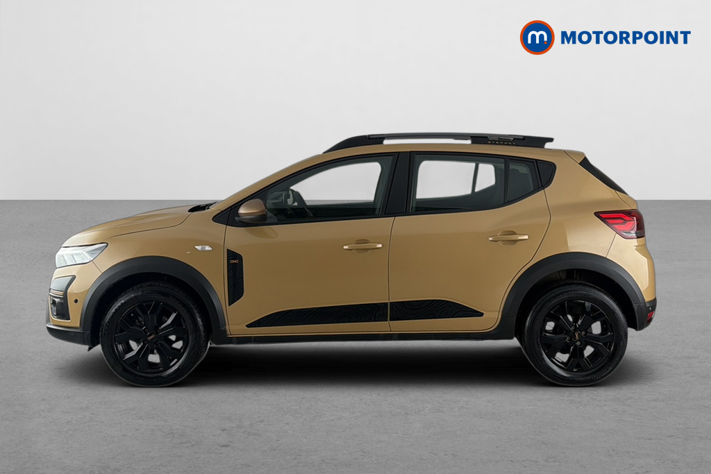 Dacia Sandero Stepway Extreme Manual Petrol Hatchback - Stock Number (1674730) - Drivers side