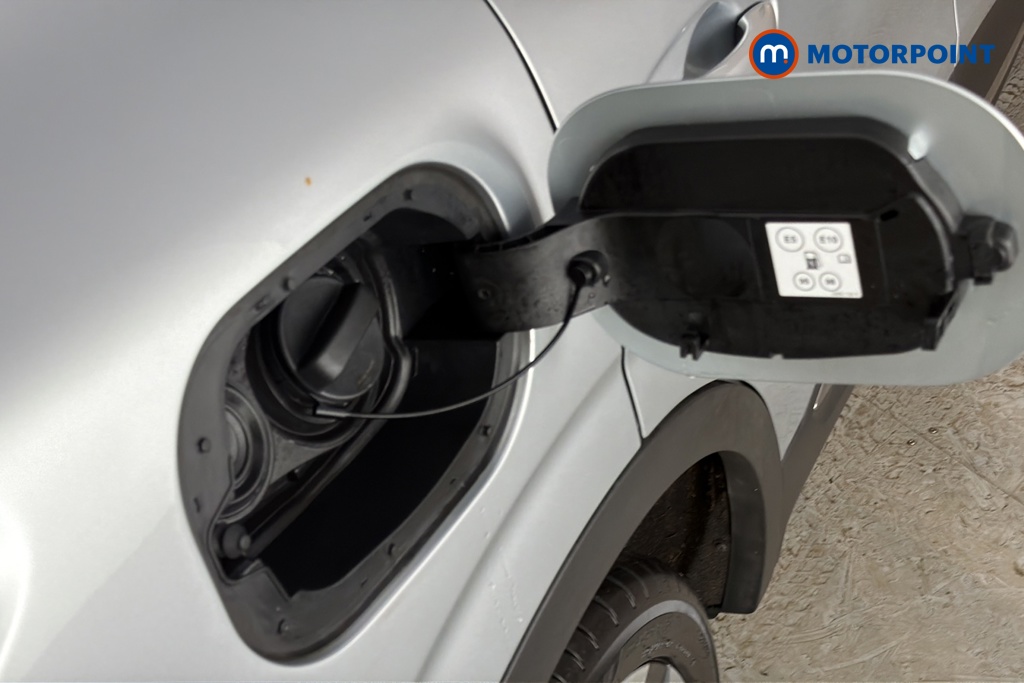 Renault Kadjar Techno Manual Petrol SUV - Stock Number (1674892) - 41st supplementary image