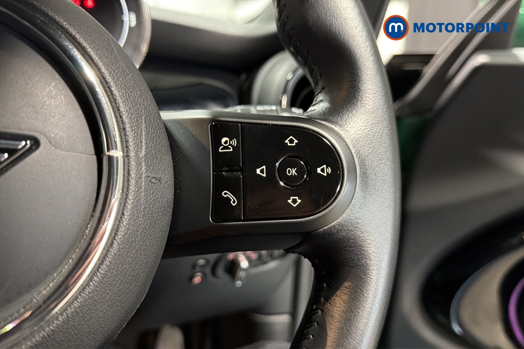 Mini Hatchback Cooper S Level 2 Automatic Electric Hatchback - Stock Number (1675021) - 3rd supplementary image