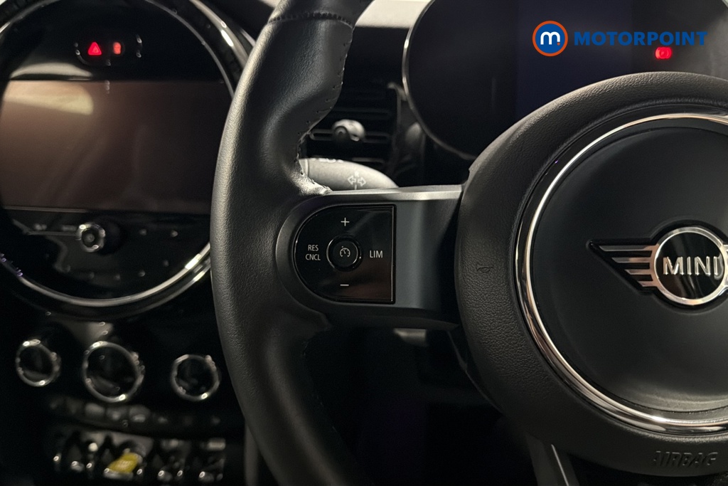 Mini Hatchback Cooper S Level 2 Automatic Electric Hatchback - Stock Number (1675021) - 4th supplementary image