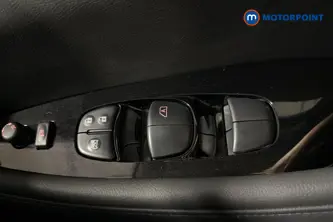 Nissan Leaf N-Connecta Automatic Electric Hatchback - Stock Number (1675051) - 19th supplementary image