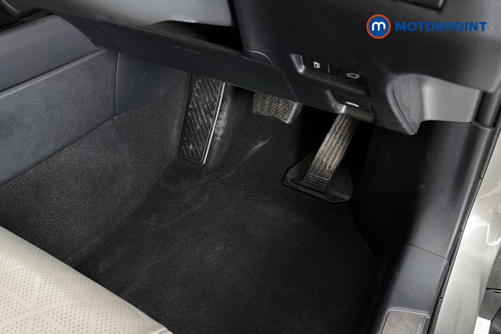 Lexus UX Takumi Automatic Petrol-Electric Hybrid SUV - Stock Number (1675394) - 24th supplementary image