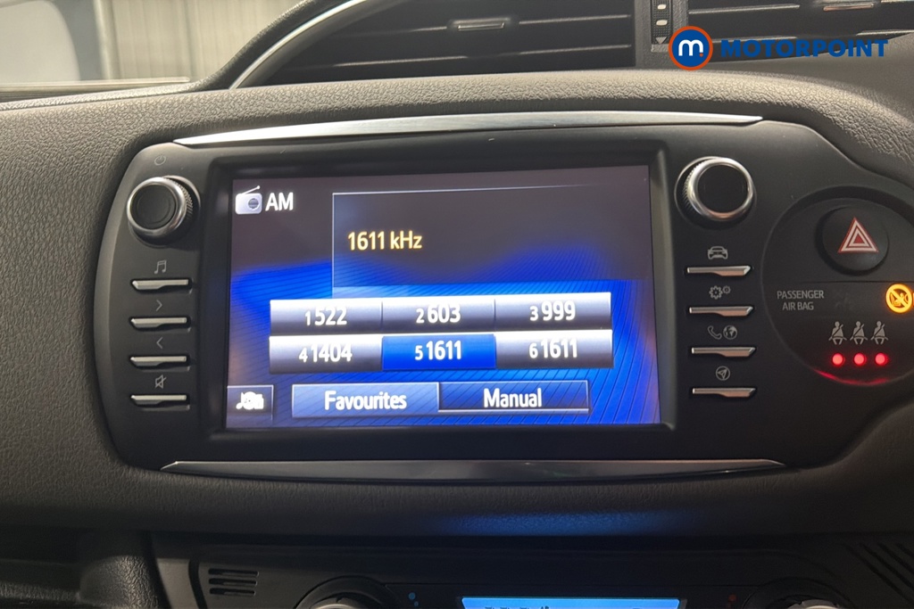 Toyota Yaris Icon Tech Automatic Petrol-Electric Hybrid Hatchback - Stock Number (1676304) - 8th supplementary image