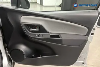 Toyota Yaris Icon Tech Automatic Petrol-Electric Hybrid Hatchback - Stock Number (1676304) - 18th supplementary image