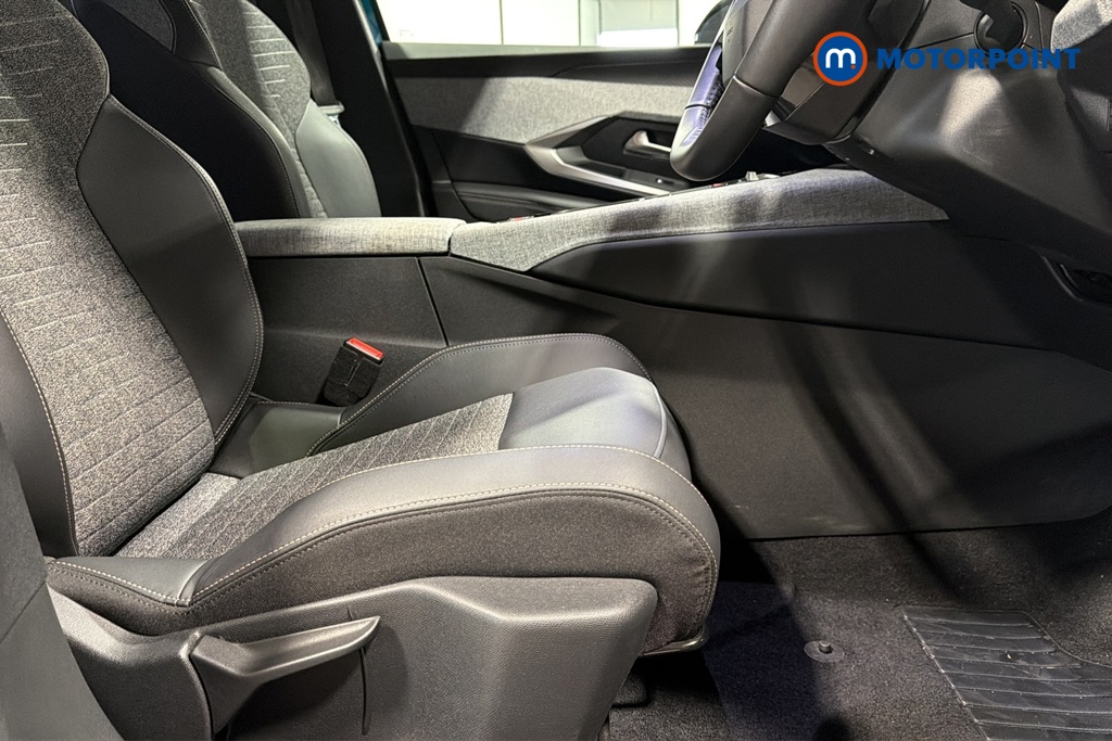 Peugeot 5008 Allure Automatic Petrol SUV - Stock Number (1676363) - 22nd supplementary image