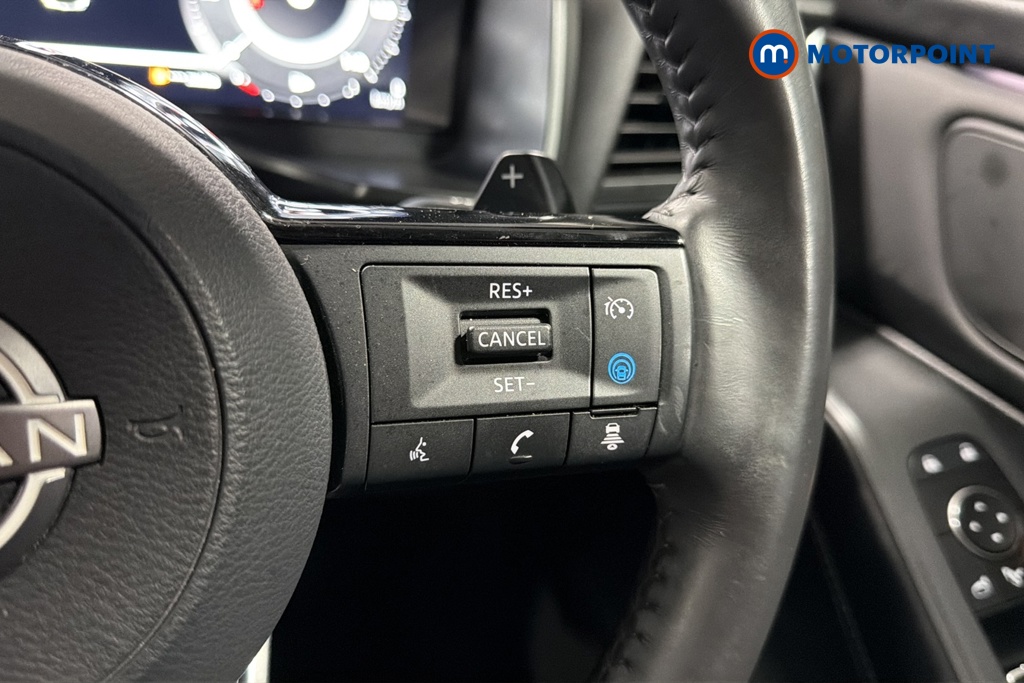 Nissan Qashqai N-Connecta Automatic Petrol SUV - Stock Number (1676746) - 3rd supplementary image