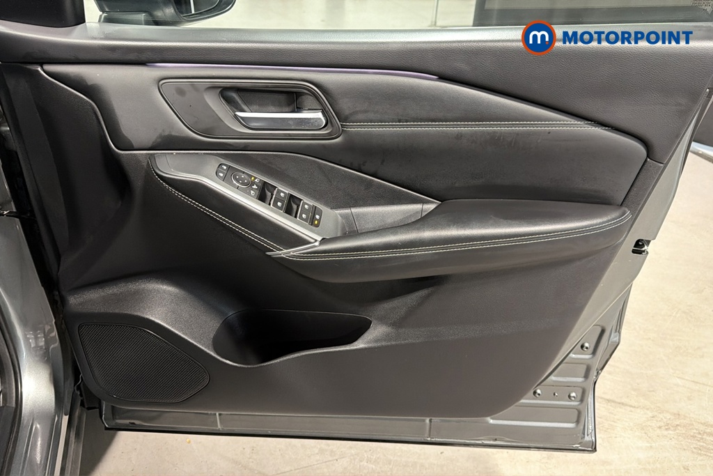 Nissan Qashqai N-Connecta Automatic Petrol SUV - Stock Number (1676746) - 18th supplementary image