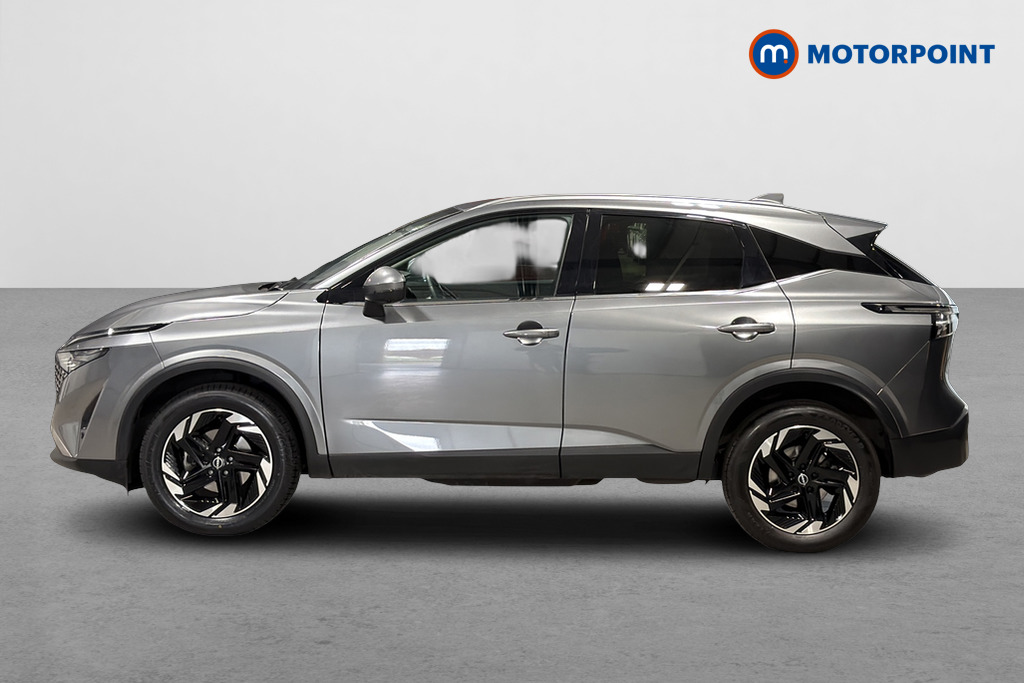 Nissan Qashqai N-Connecta Automatic Petrol SUV - Stock Number (1676746) - Drivers side