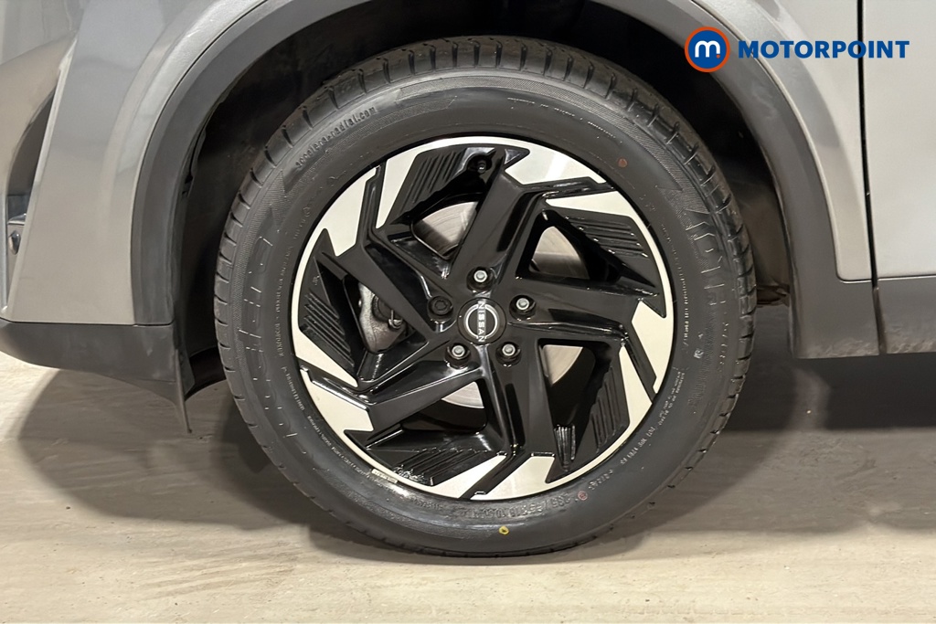 Nissan Qashqai N-Connecta Automatic Petrol SUV - Stock Number (1676746) - 44th supplementary image