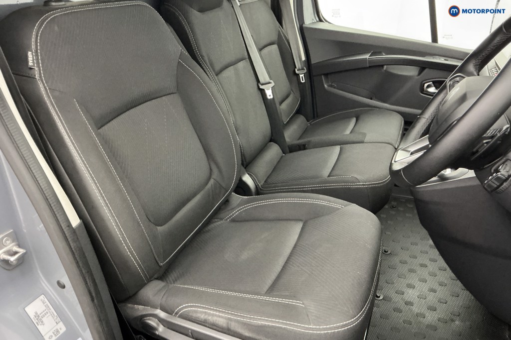 Renault Trafic Extra Sport Automatic Diesel Panel Van - Stock Number (1677741) - 7th supplementary image