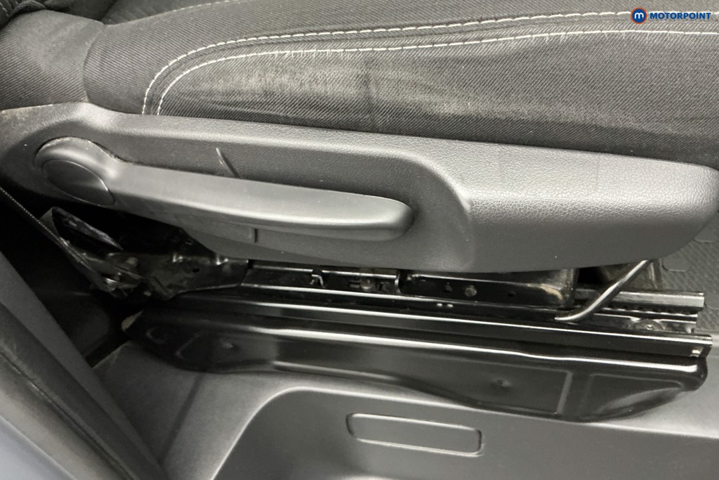 Renault Trafic Extra Sport Automatic Diesel Panel Van - Stock Number (1677741) - 21st supplementary image