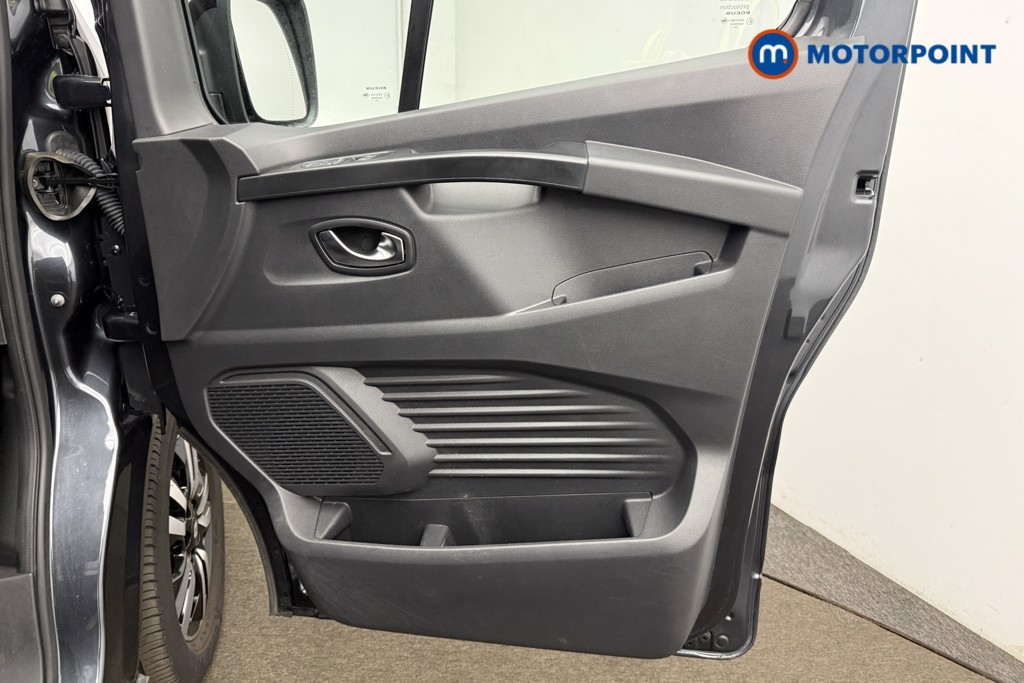 Renault Trafic Extra Sport Manual Diesel Panel Van - Stock Number (1679159) - 1st supplementary image