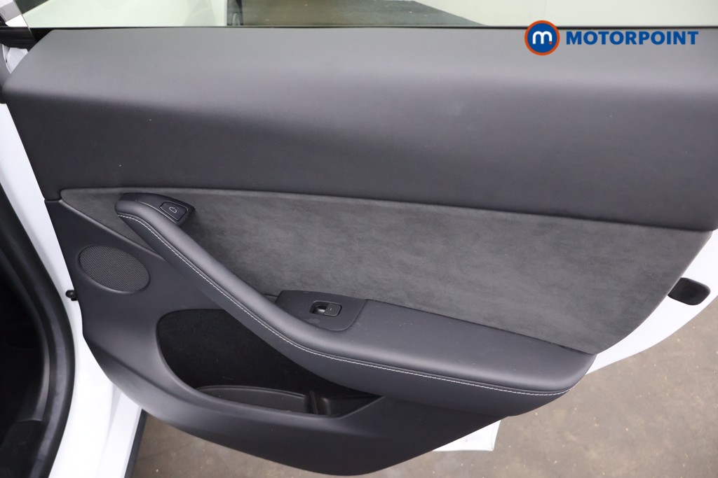 Tesla Model Y Long Range Automatic Electric SUV - Stock Number (1680286) - 21st supplementary image
