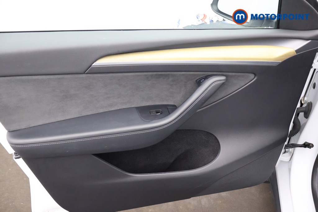 Tesla Model Y Long Range Automatic Electric SUV - Stock Number (1680286) - 28th supplementary image